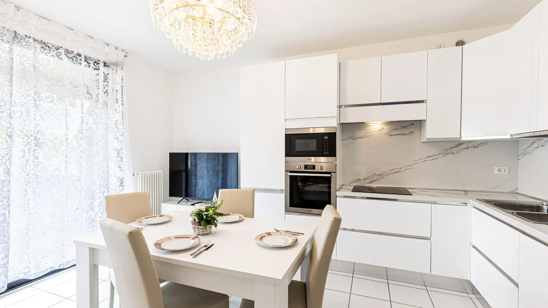Artemide Apartment Desenzano del Garda